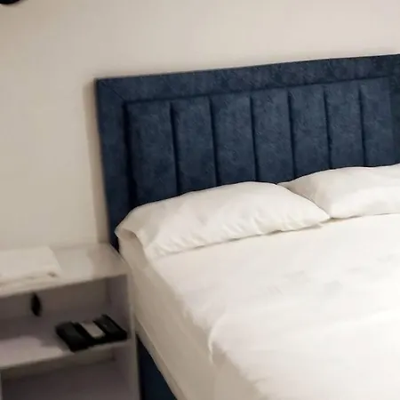 Apartamento Con Vista A La Playa Marbella *